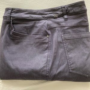 Lululemon ABC Pansy sz 36 hemmed to 32” Never Worn